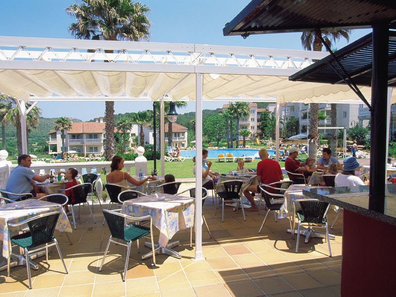 Hg Jardin De Menorca Aparthotel Son Bou Bagian luar foto