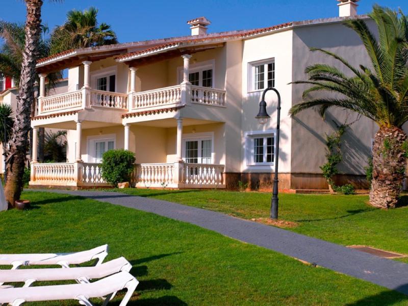 Hg Jardin De Menorca Aparthotel Son Bou Bagian luar foto